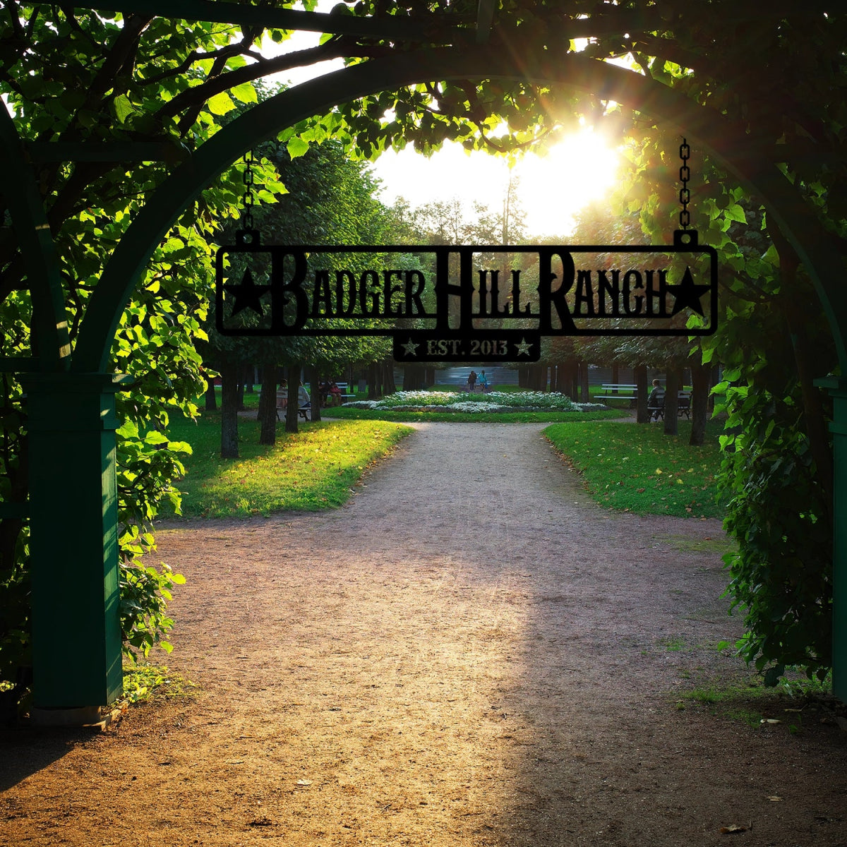 Custom Hanging Ranch Sign - Personalized Metal Outdoor Entrance Plaque with Chains - BrossHome Metal Wall Art