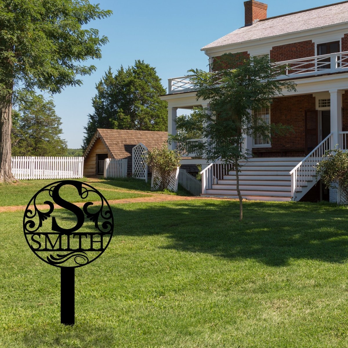 Metal Garden Stake Initial Letter - BrossHome Metal Wall Art