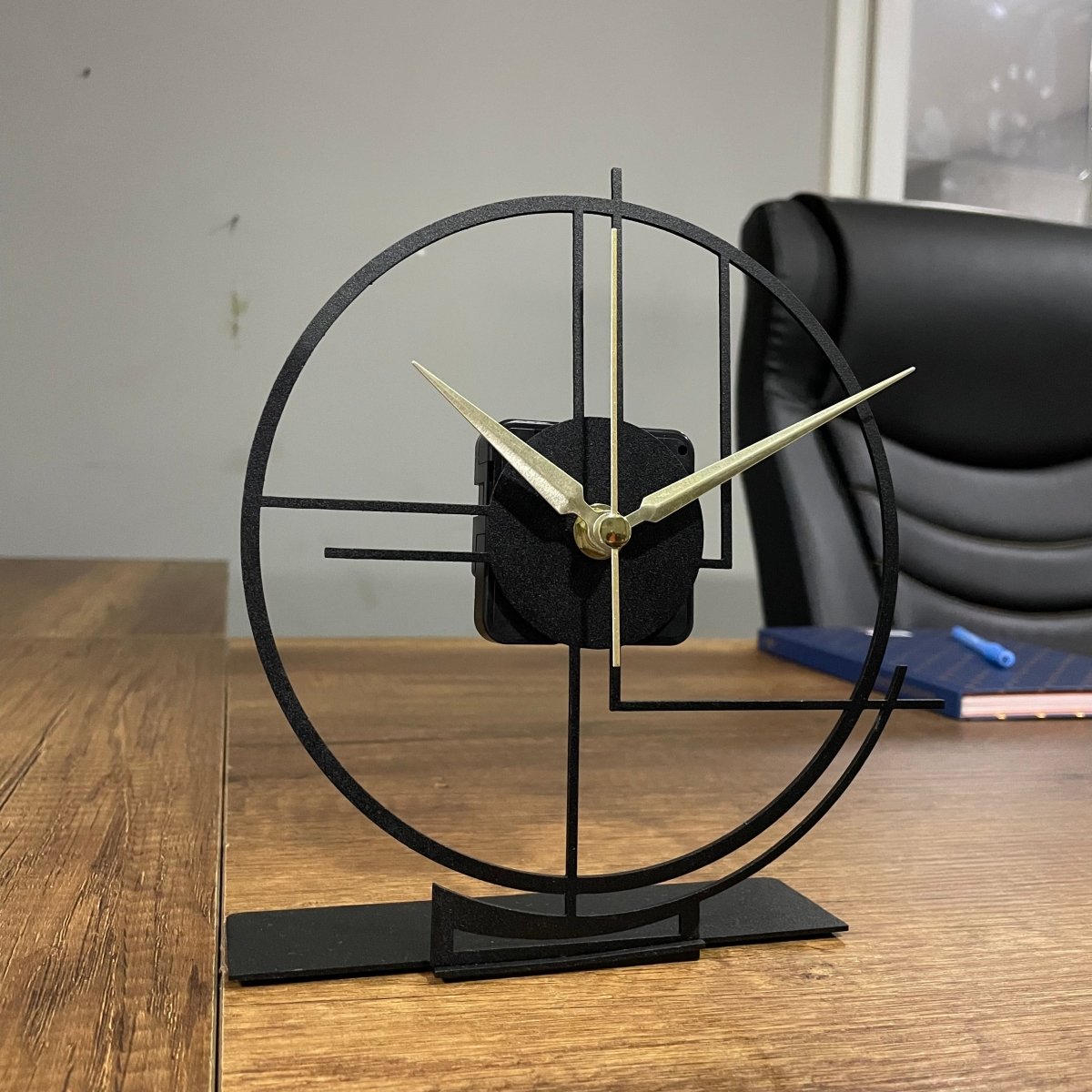 Modern Geometric Tabletop Clock With Minimalist Design - BrossHome Metal Wall Art