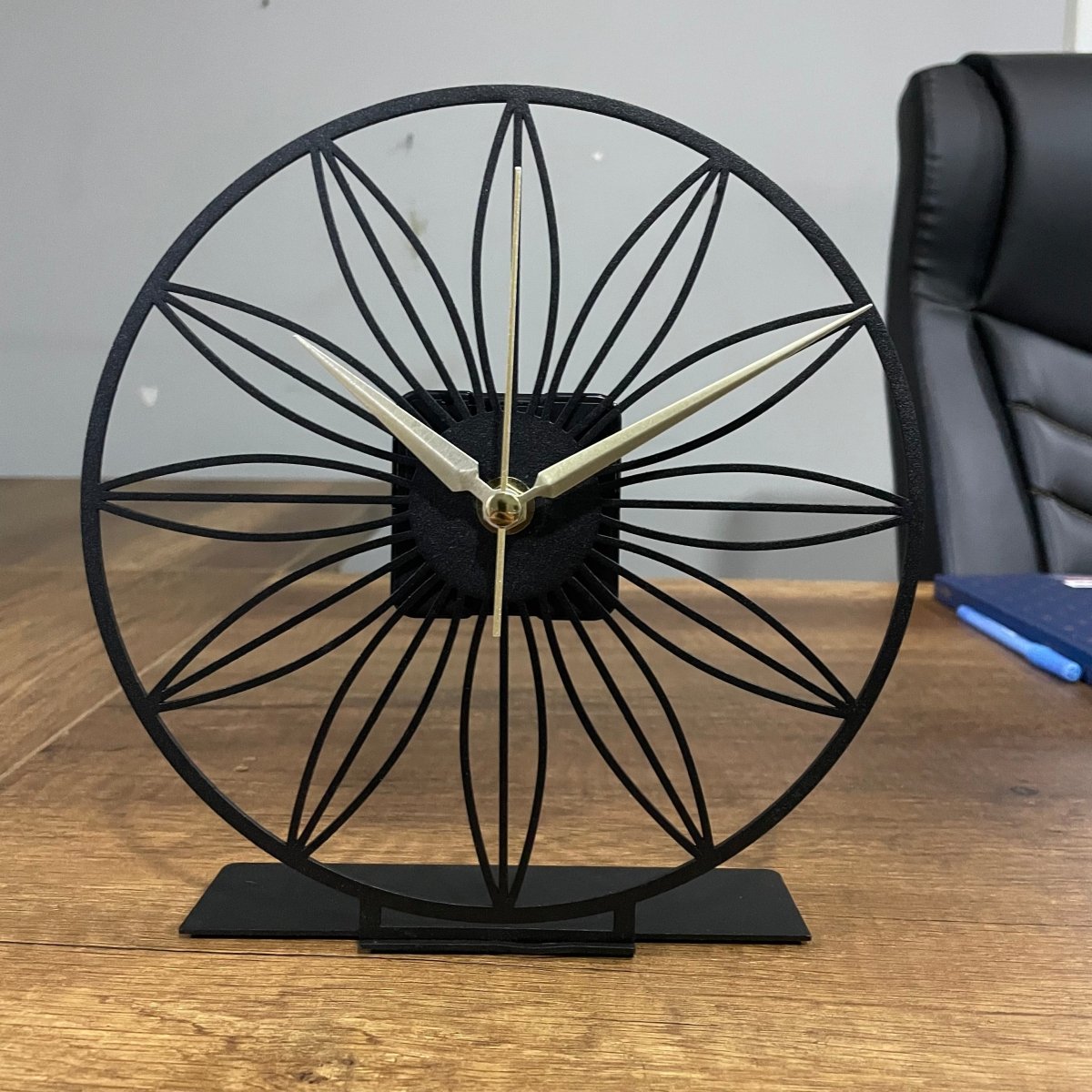 Modern Tabletop Clock - Geometric Pattern Decorative Desk Clock - BrossHome Metal Wall Art