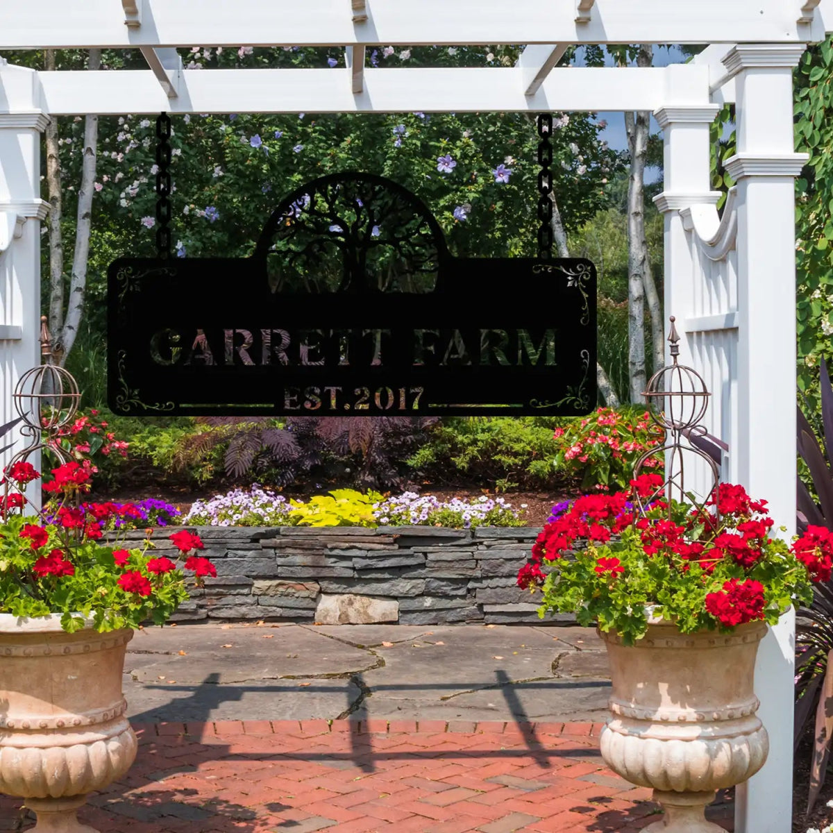 Personalized Metal Farm Sign with Tree and Garrett Farm Name - BrossHome Metal Wall Art