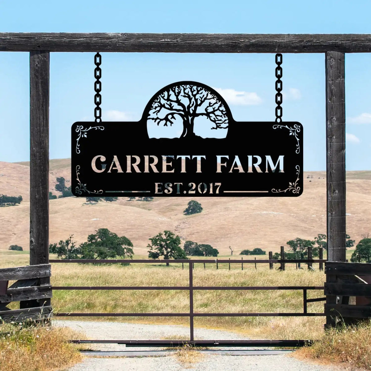 Personalized Metal Farm Sign with Tree and Garrett Farm Name - BrossHome Metal Wall Art