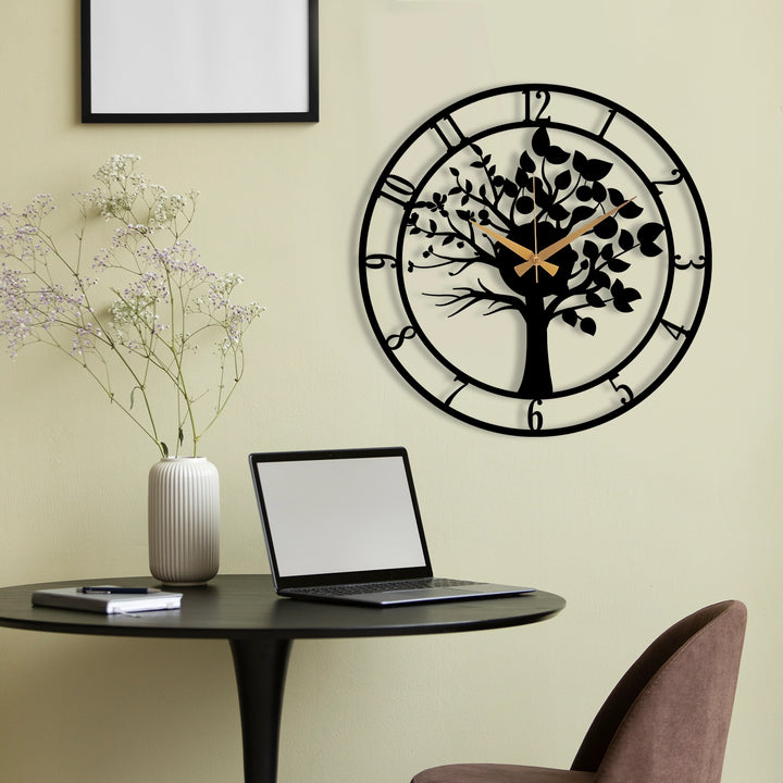 METAL WALL CLOCK WITH TREE DETAIL