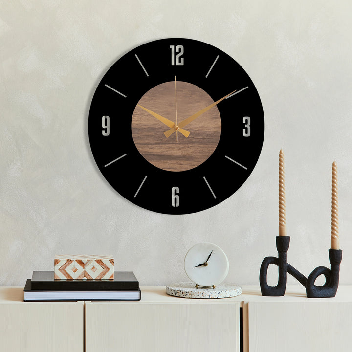 METAL WALL CLOCK WITH BLACK BACKGROUND