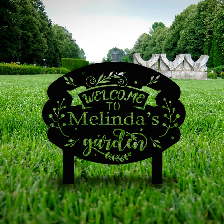 Customizable Garden Sign with Welcome Text