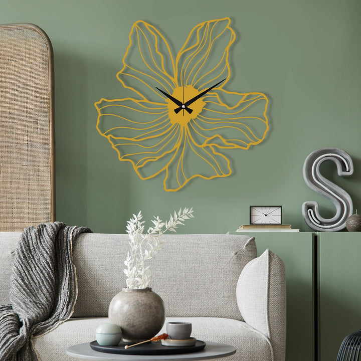 FLOWER SHAPED METAL WALL CLOCK