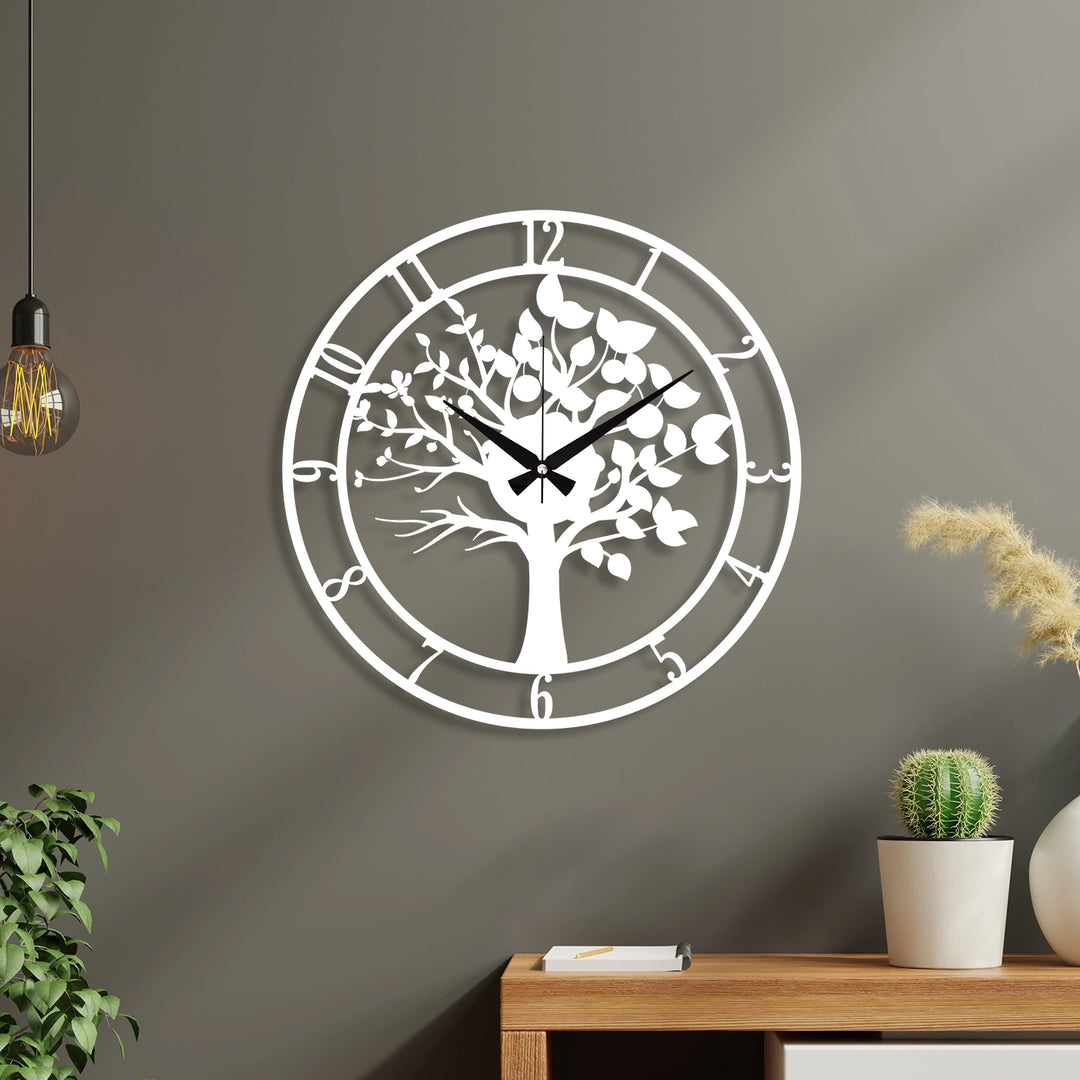 METAL WALL CLOCK WITH TREE DETAIL